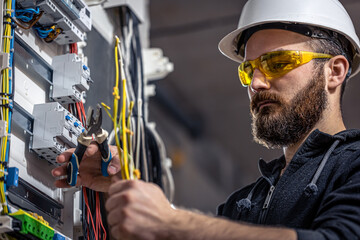 A Career As an Electrician Can Be Lucrative and Exciting